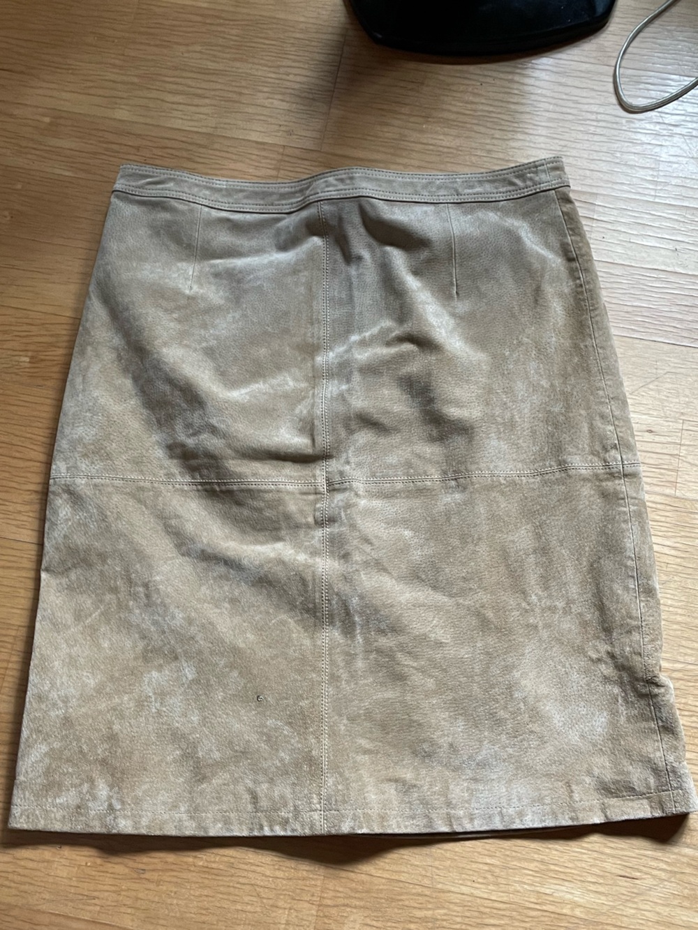La Redoute Tailored Suede Pencil Skirt in Taupe